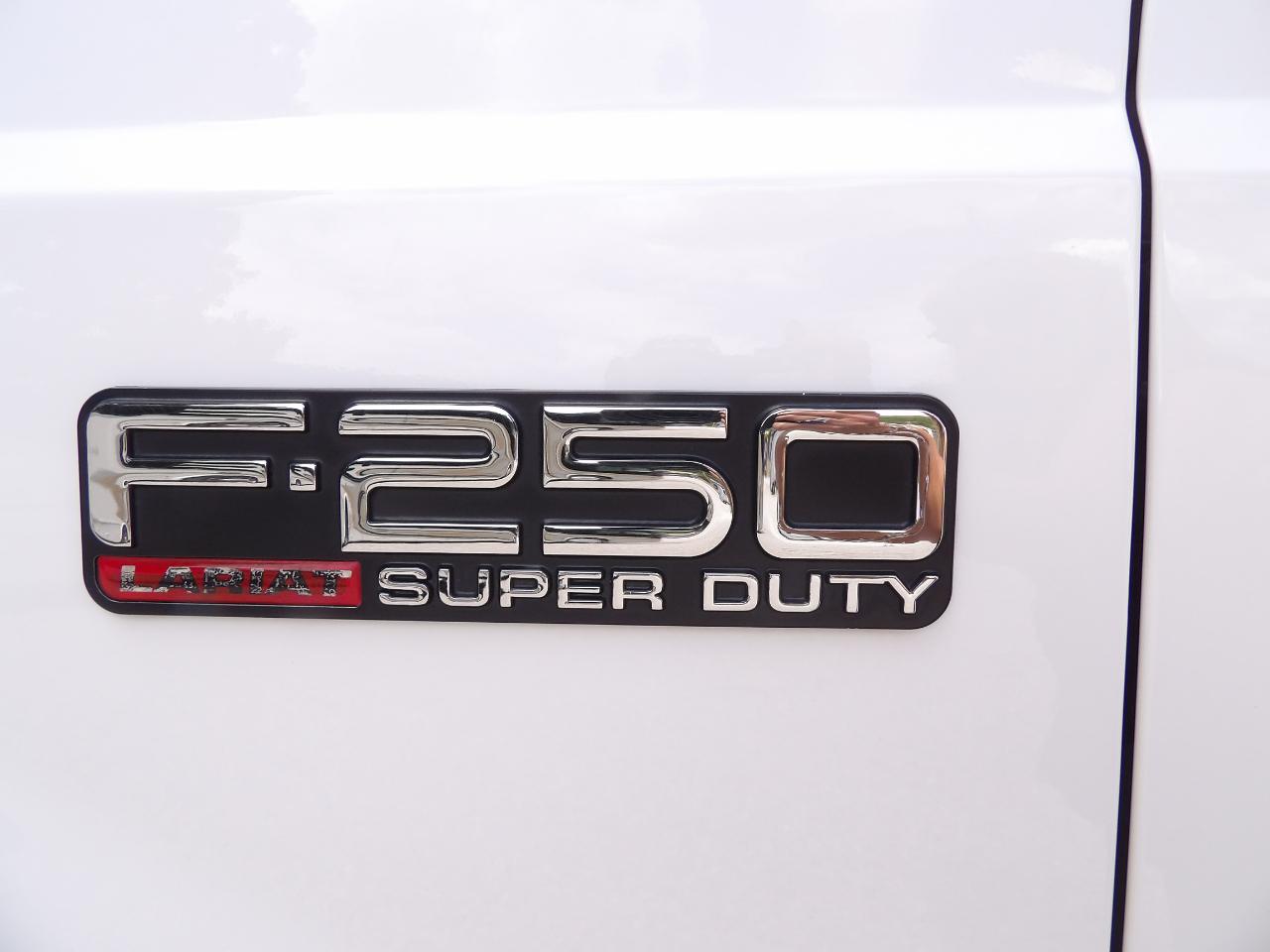 Ford Super Duty F-250 Supercab 158" Lariat 4WD 2004