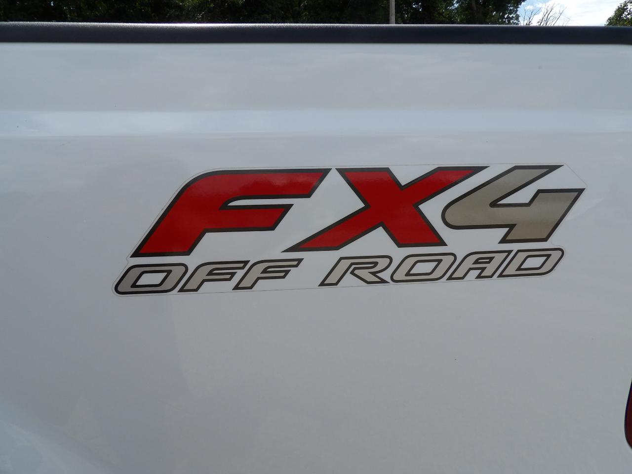 Ford Super Duty F-250 Supercab 158" Lariat 4WD 2004