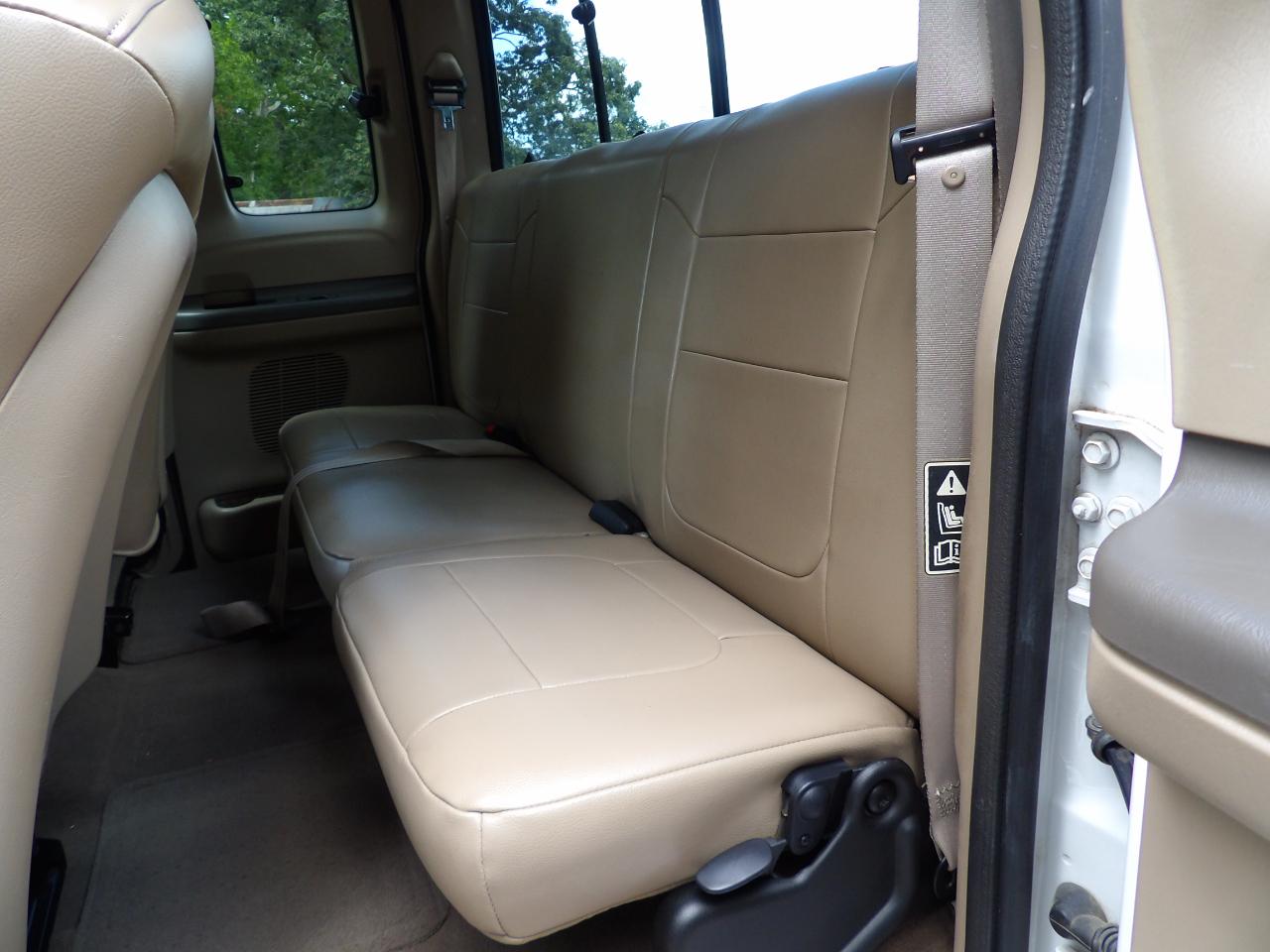 Ford Super Duty F-250 Supercab 158" Lariat 4WD 2004