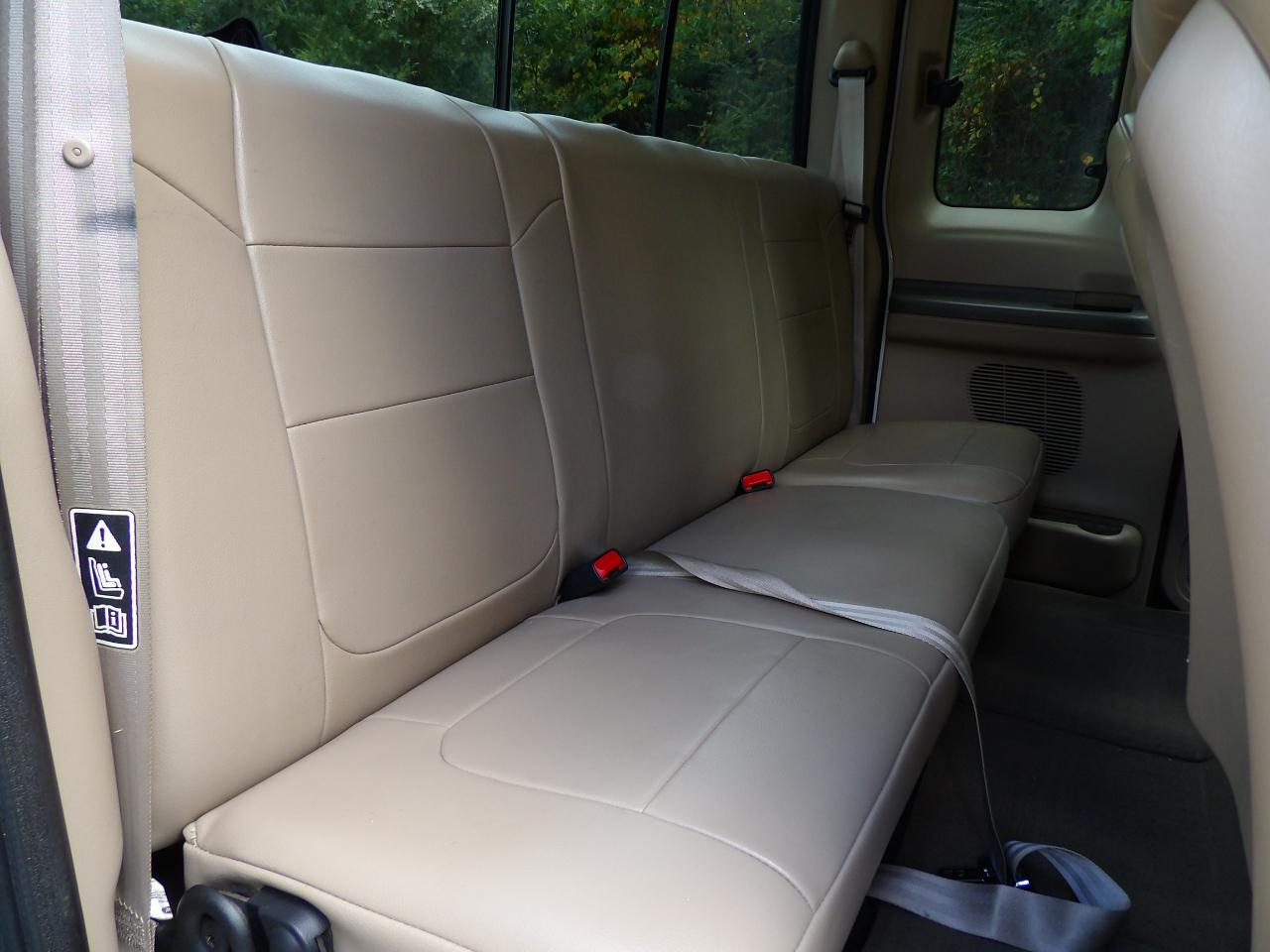 Ford Super Duty F-250 Supercab 158" Lariat 4WD 2004