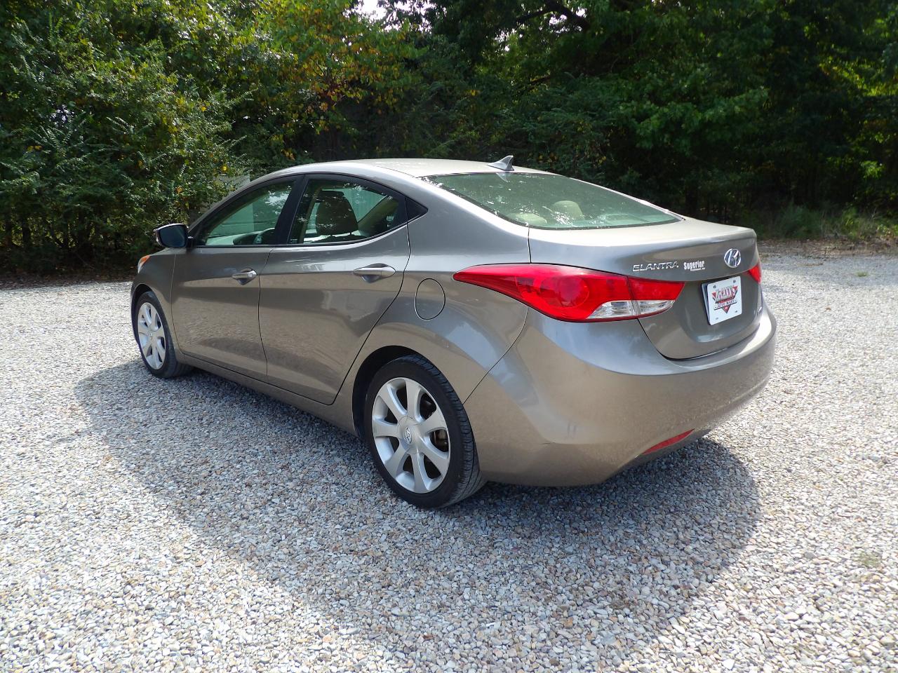 Hyundai Elantra 4dr Sdn Auto Limited (Alabama Plant) 2013