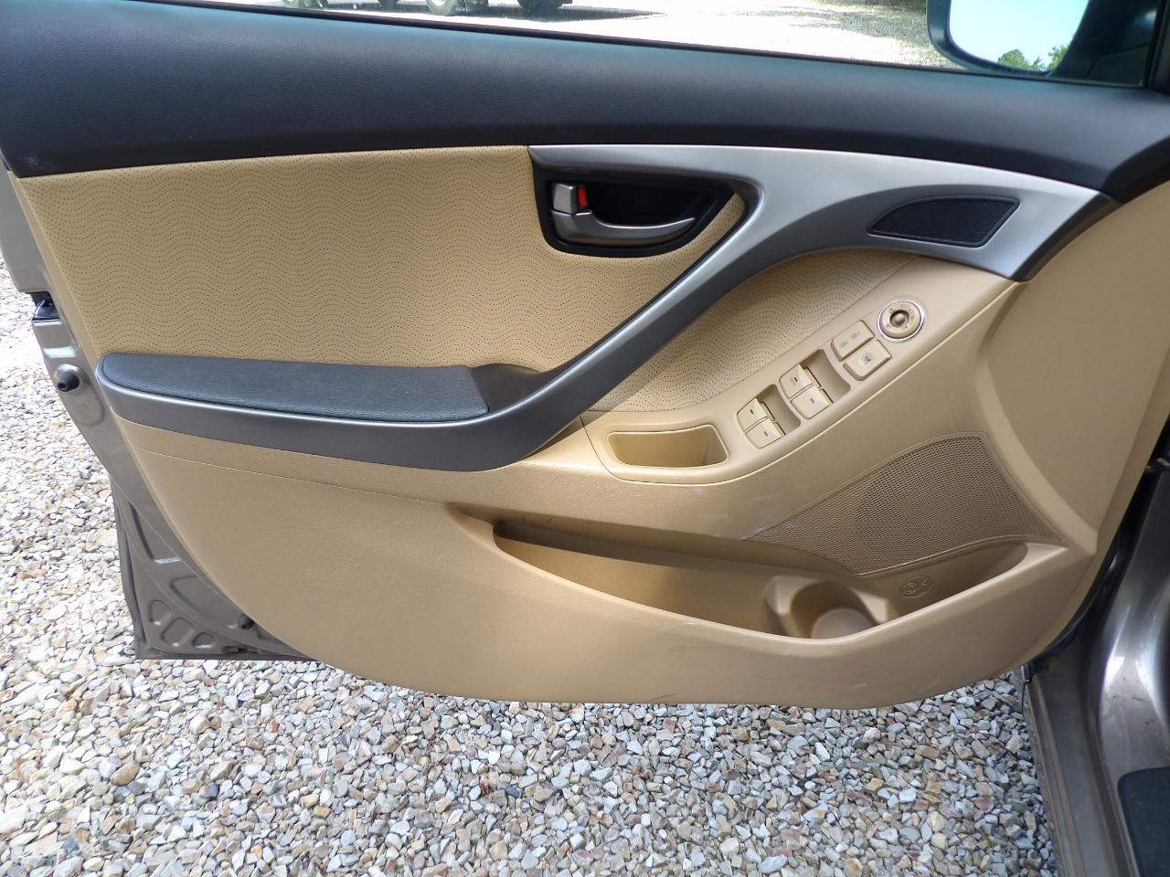Hyundai Elantra 4dr Sdn Auto Limited (Alabama Plant) 2013