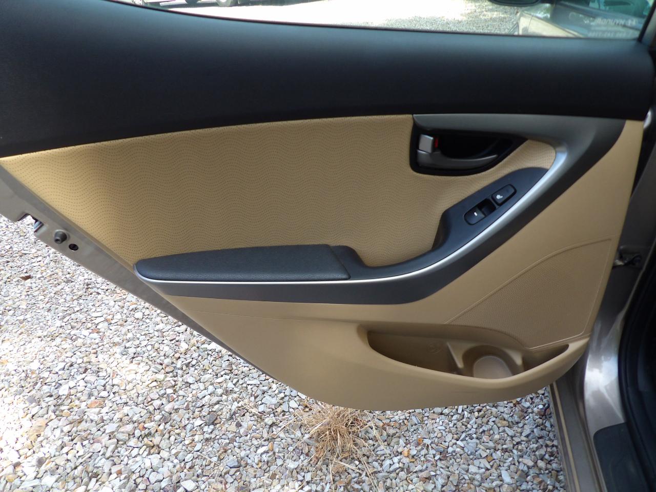 Hyundai Elantra 4dr Sdn Auto Limited (Alabama Plant) 2013