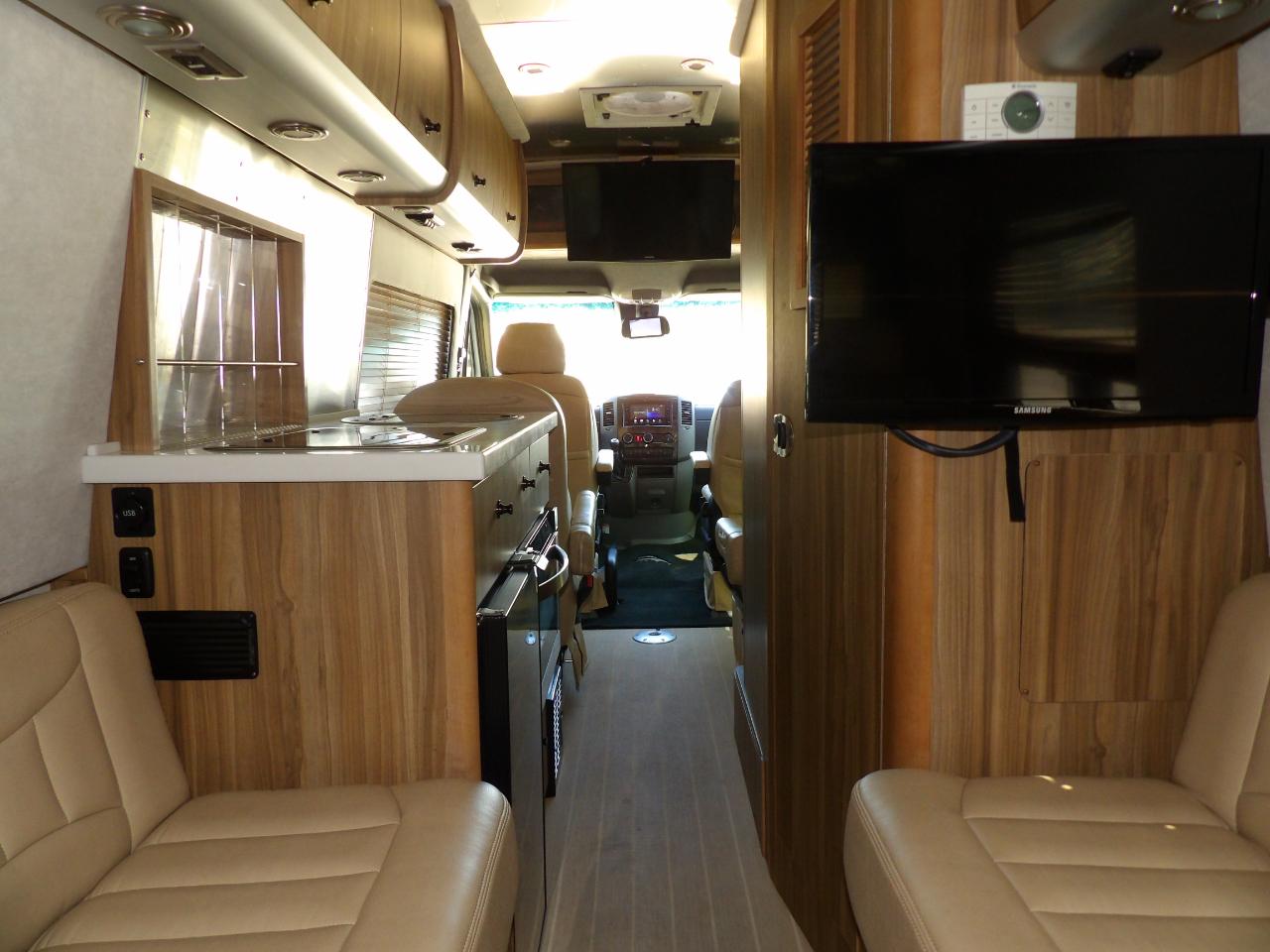 Airstream Interstate  2017