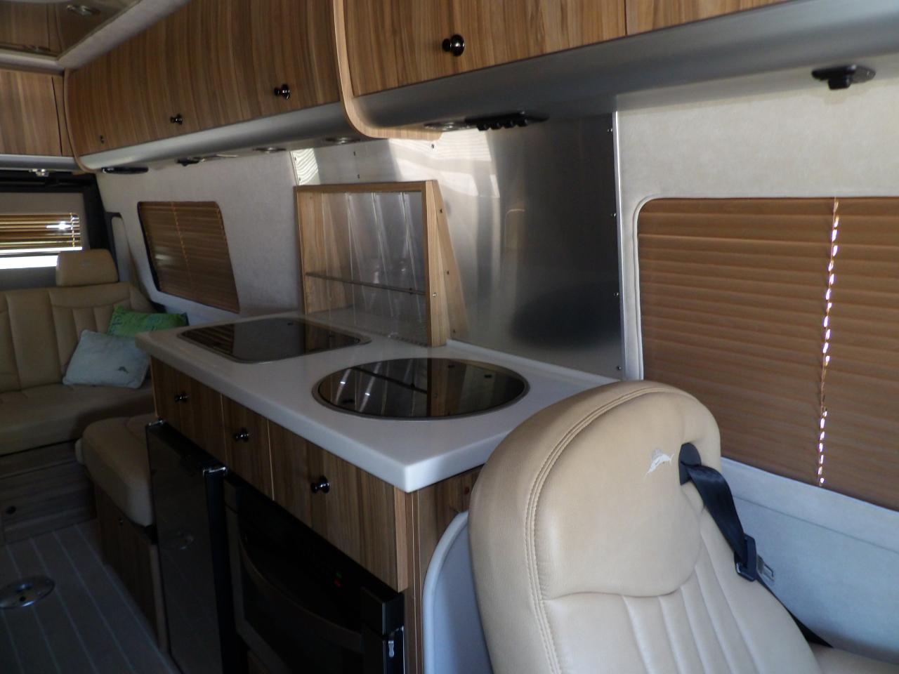 Airstream Interstate  2017
