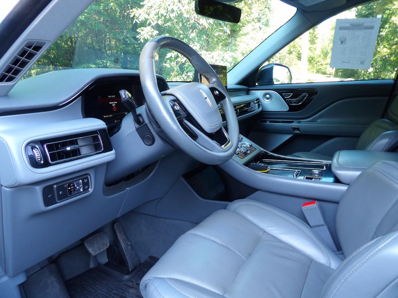 Lincoln Aviator photo 16