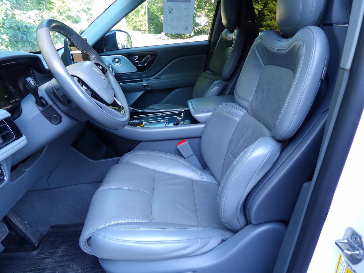 Lincoln Aviator photo 17