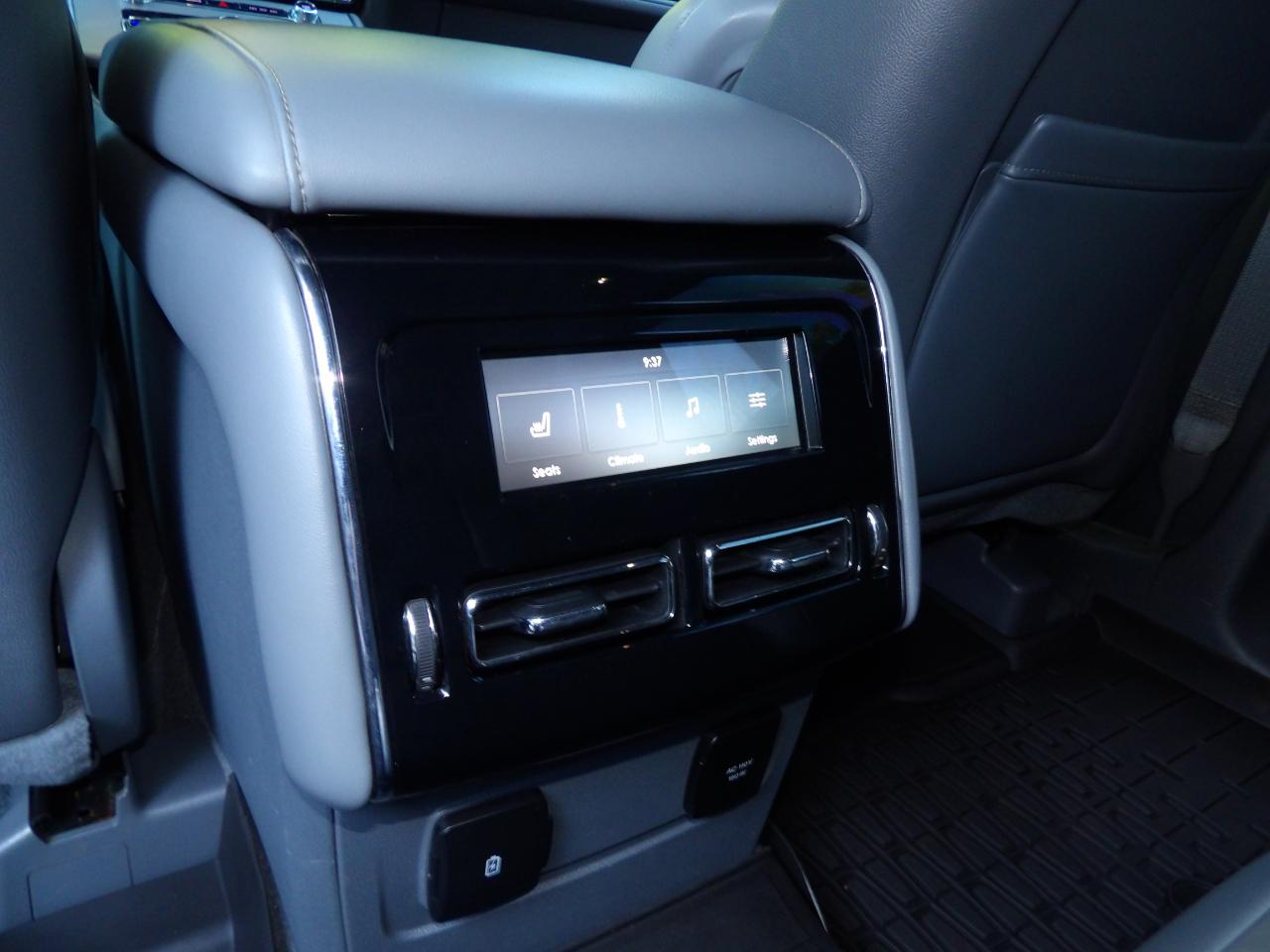 Lincoln Aviator photo 39