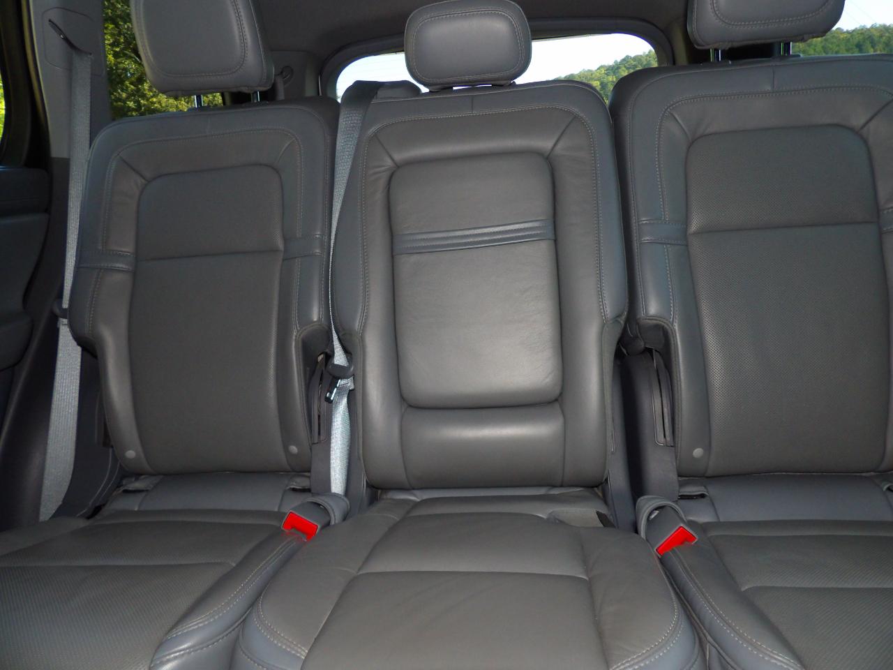 Lincoln Aviator photo 43