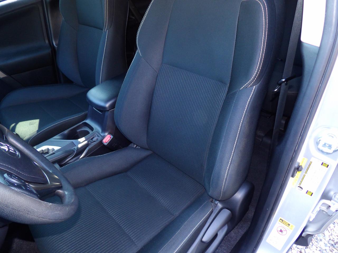 Toyota RAV4 FWD 4dr XLE (Natl) 2015