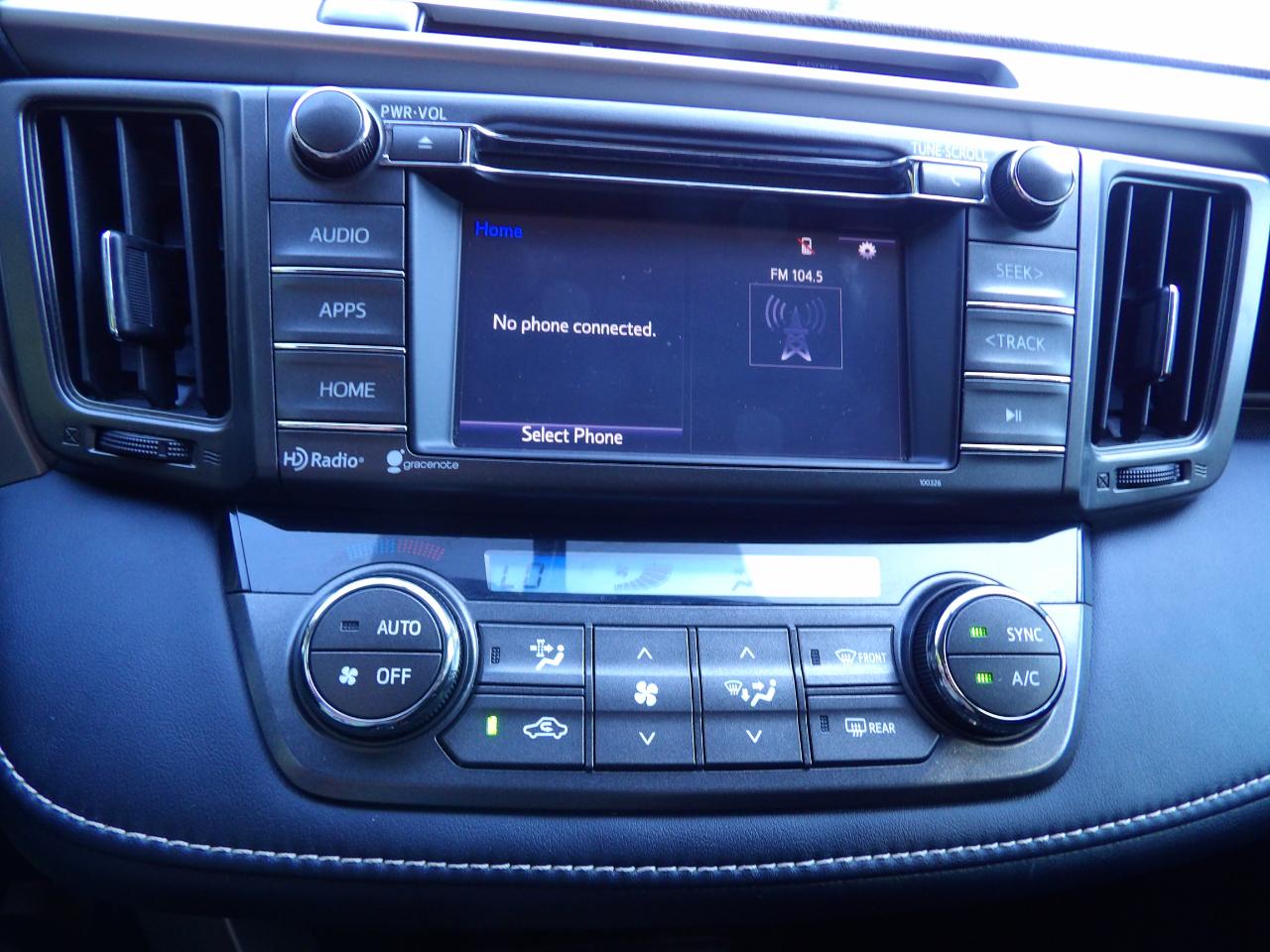 Toyota RAV4 FWD 4dr XLE (Natl) 2015