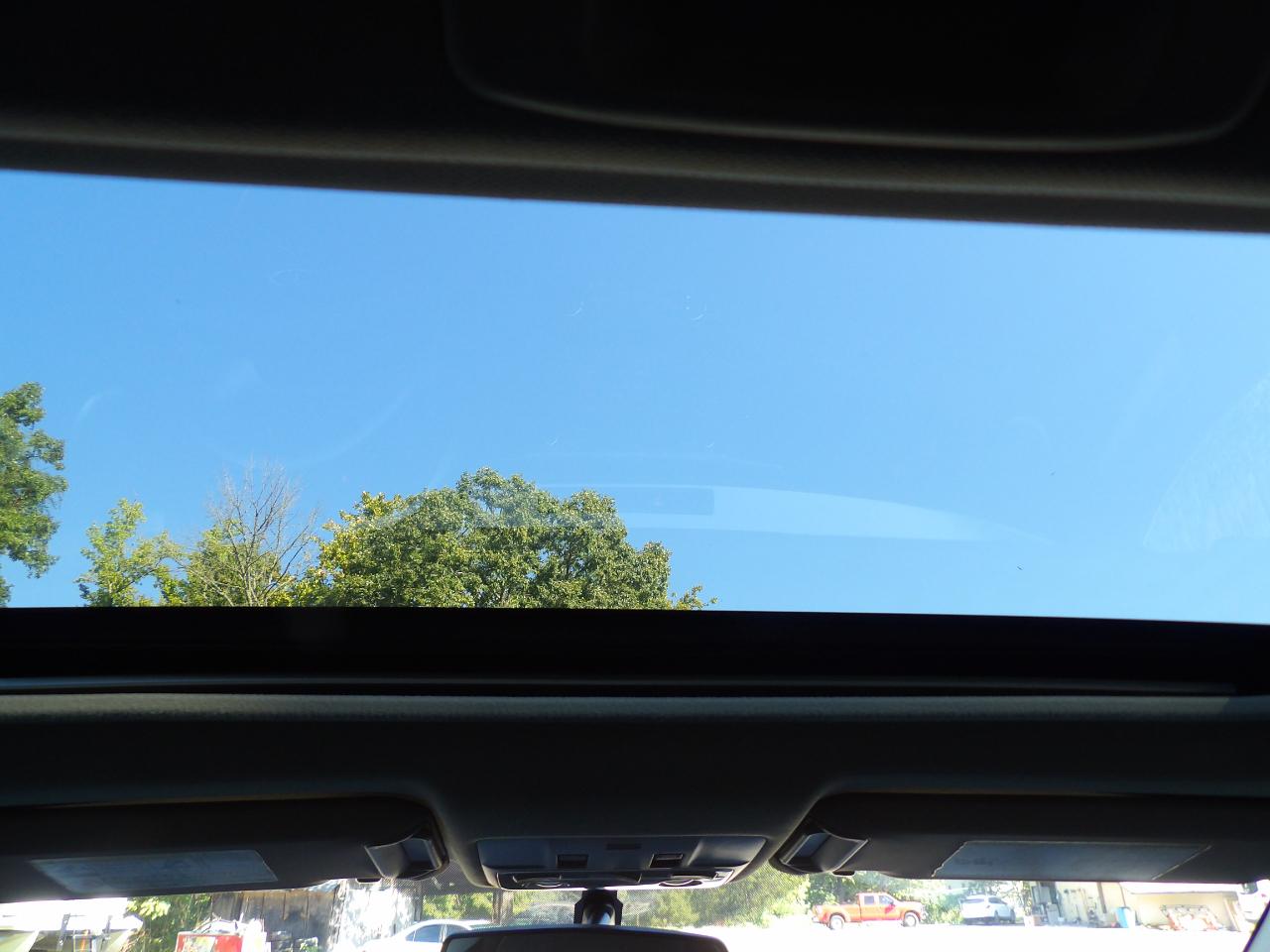 Toyota RAV4 FWD 4dr XLE (Natl) 2015