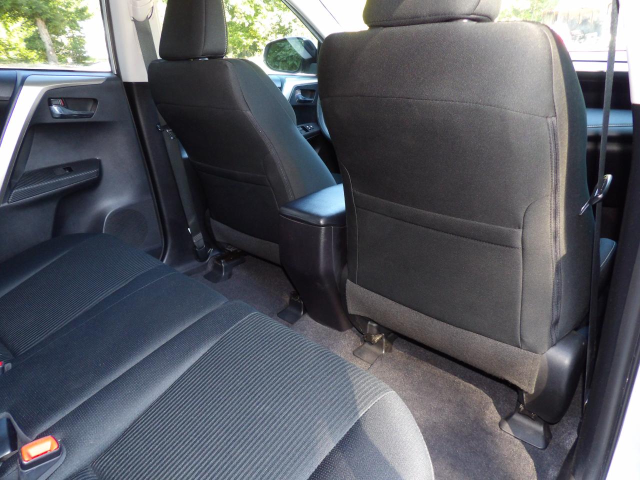 Toyota RAV4 FWD 4dr XLE (Natl) 2015
