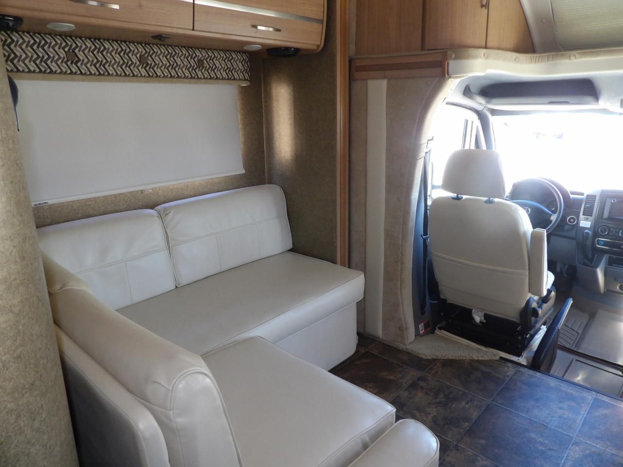 Itasca Navion  2012