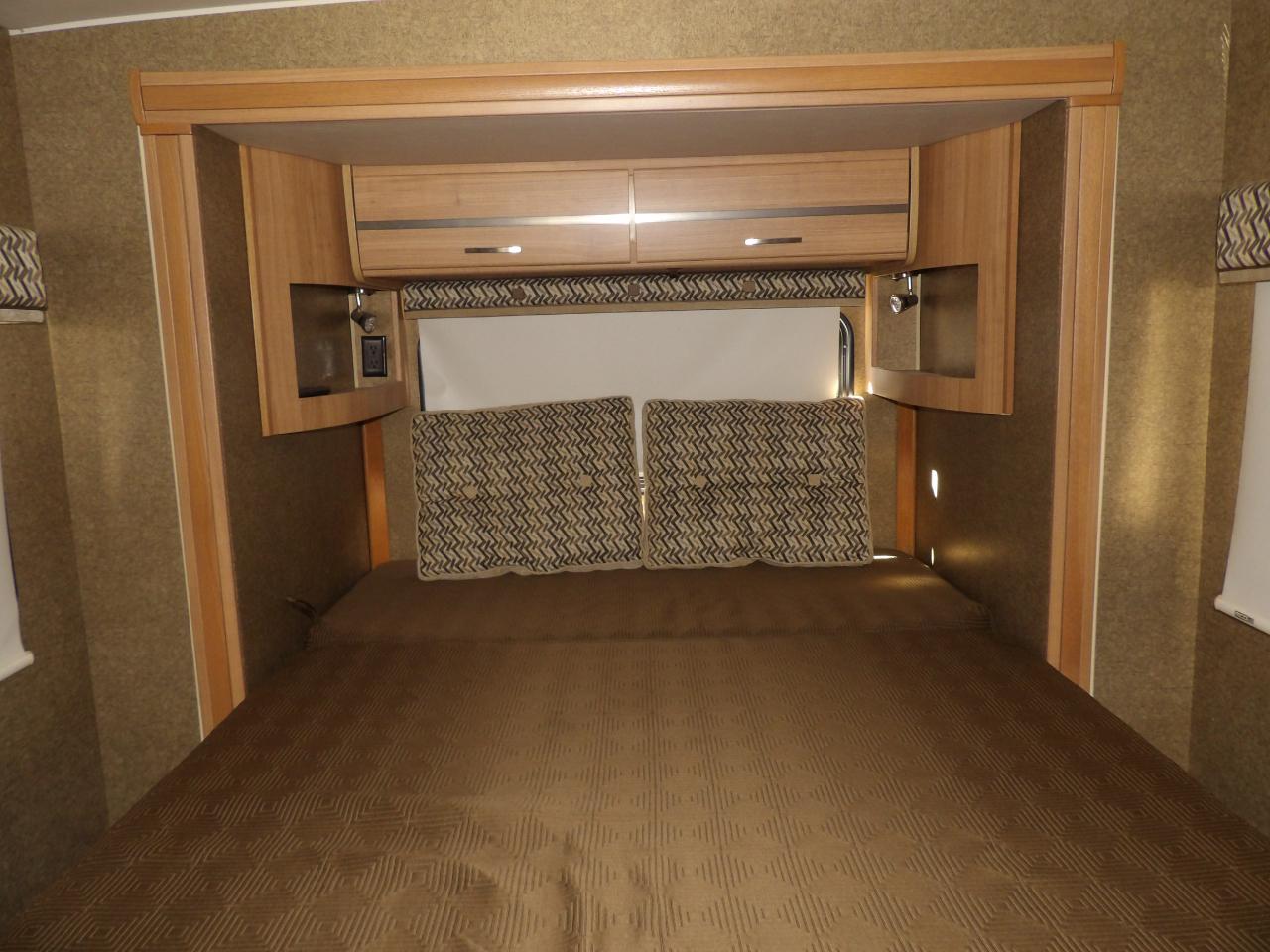 Itasca Navion  2012