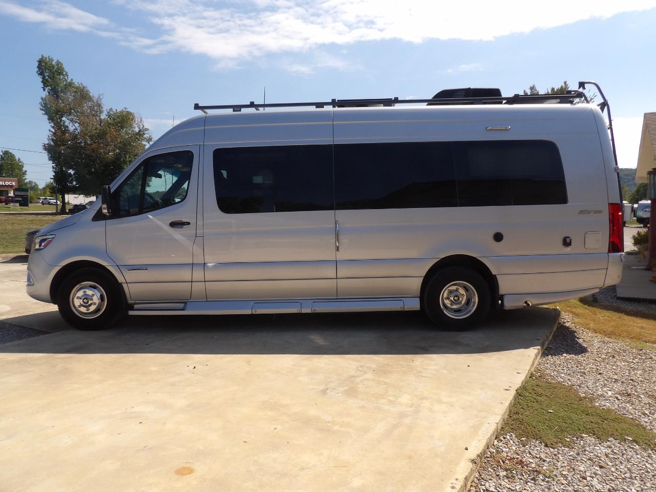 Winnebago Era  2021