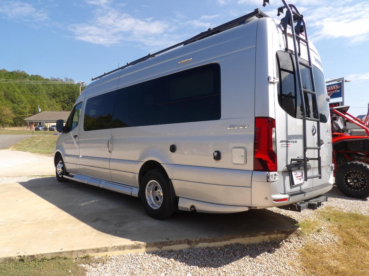 Winnebago Era  2021