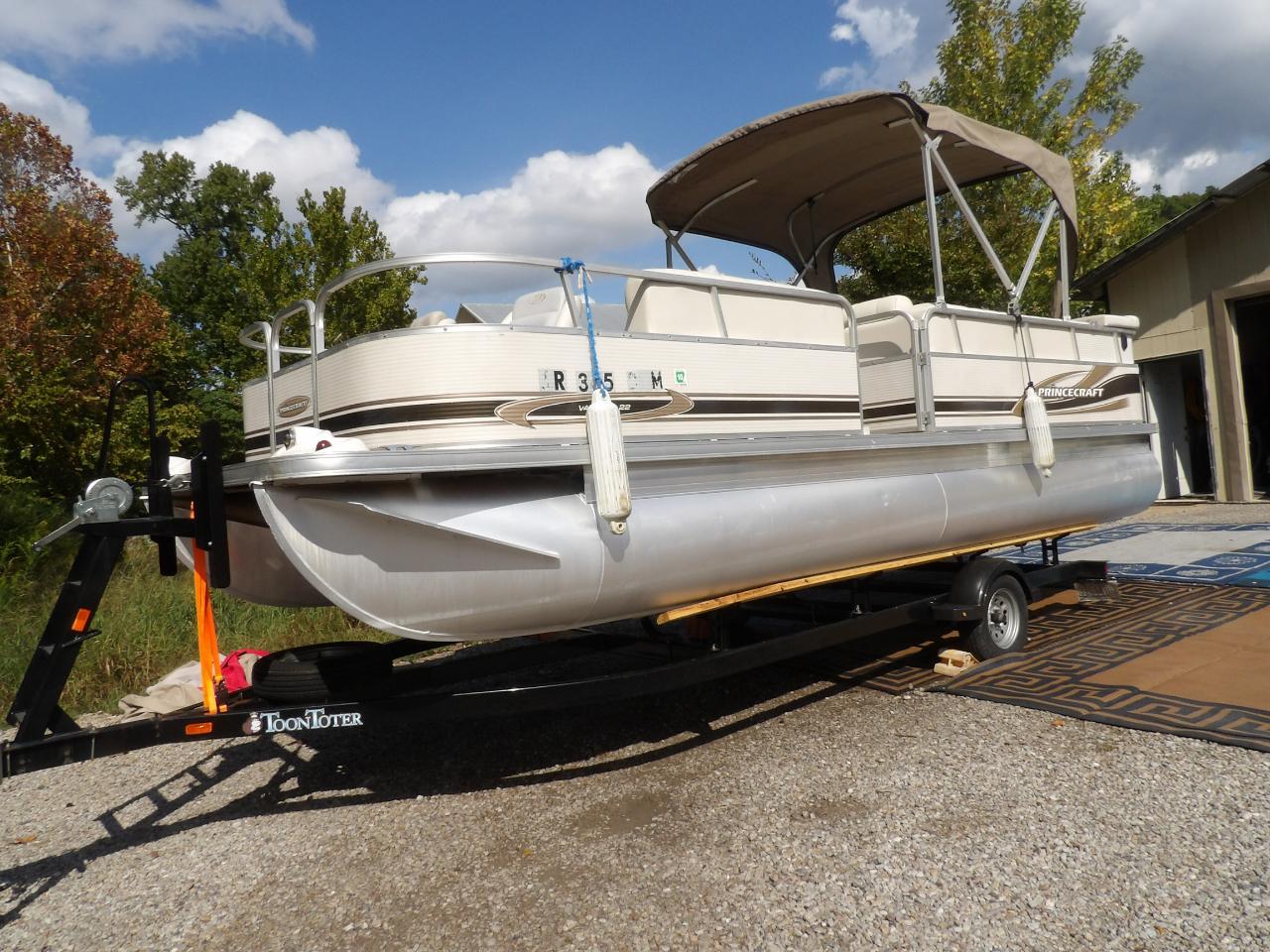 2004 Princecraft DLX Vantage 22L SS/Trailer Not Included