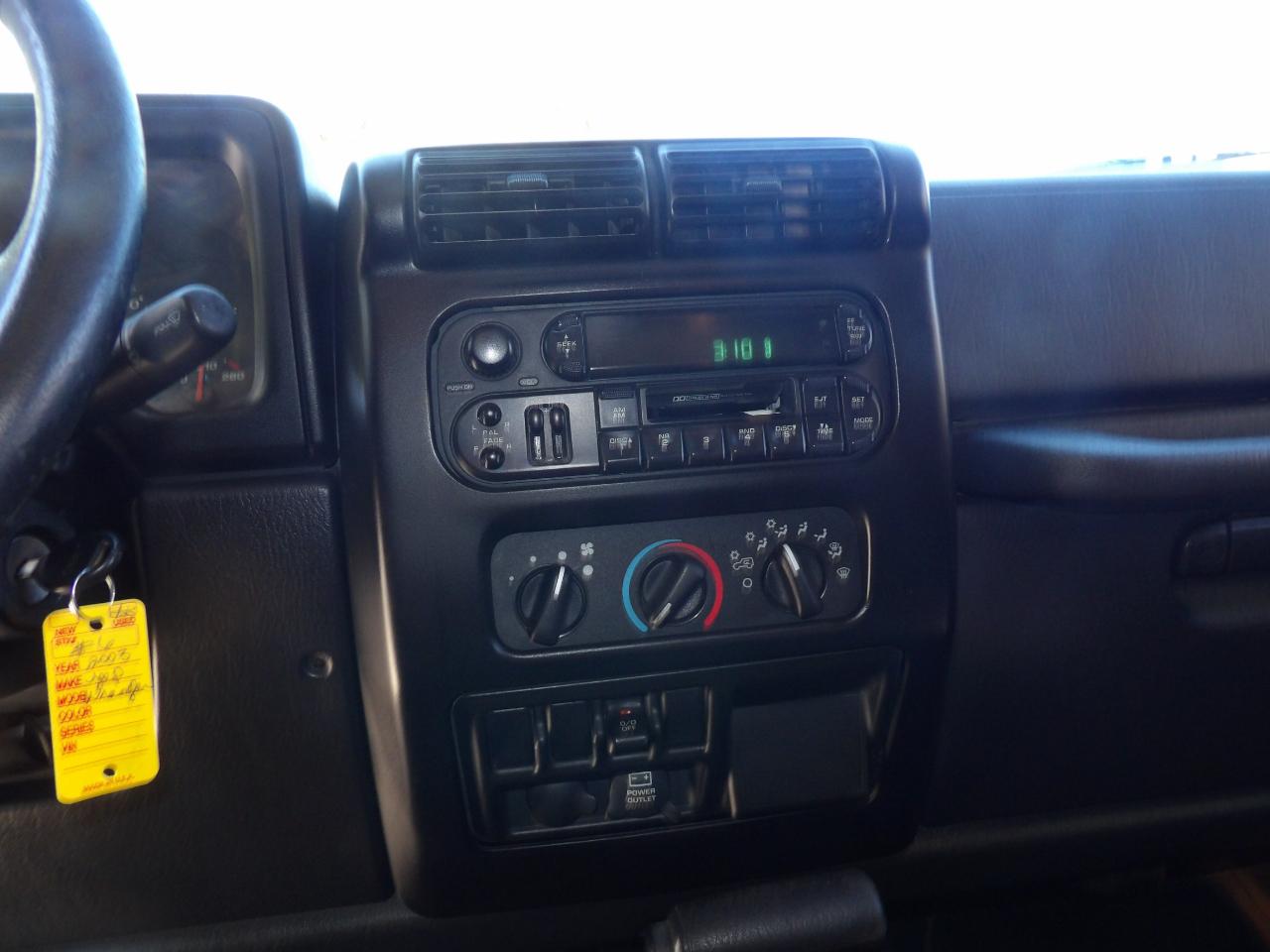 Jeep Wrangler photo 17