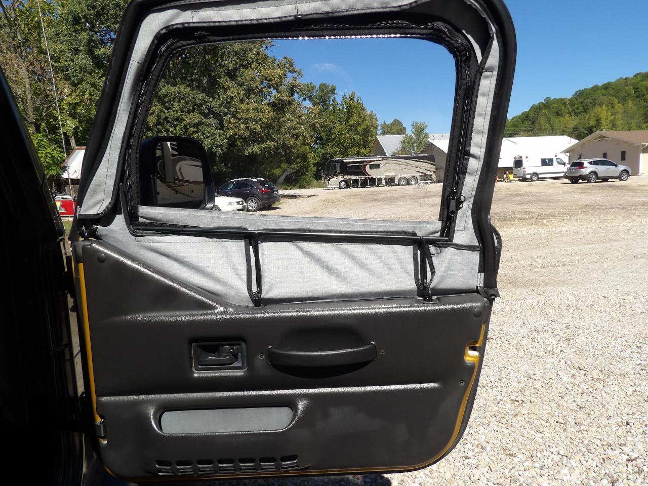 Jeep Wrangler photo 24