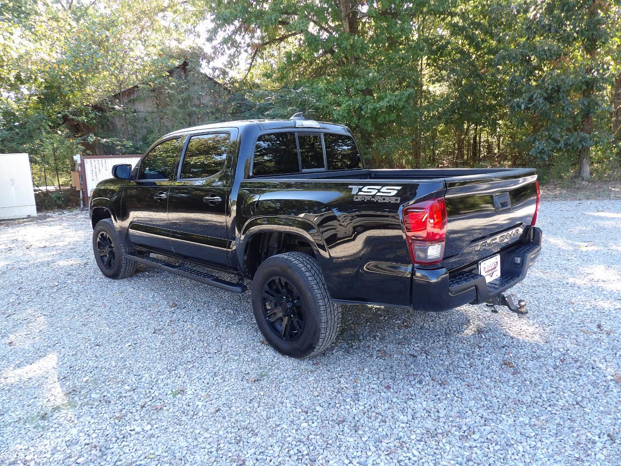 Toyota Tacoma 2WD SR Double Cab 5' Bed I4 AT (Natl) 2021