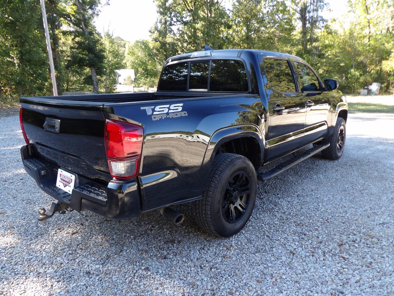 Toyota Tacoma 2WD SR Double Cab 5' Bed I4 AT (Natl) 2021