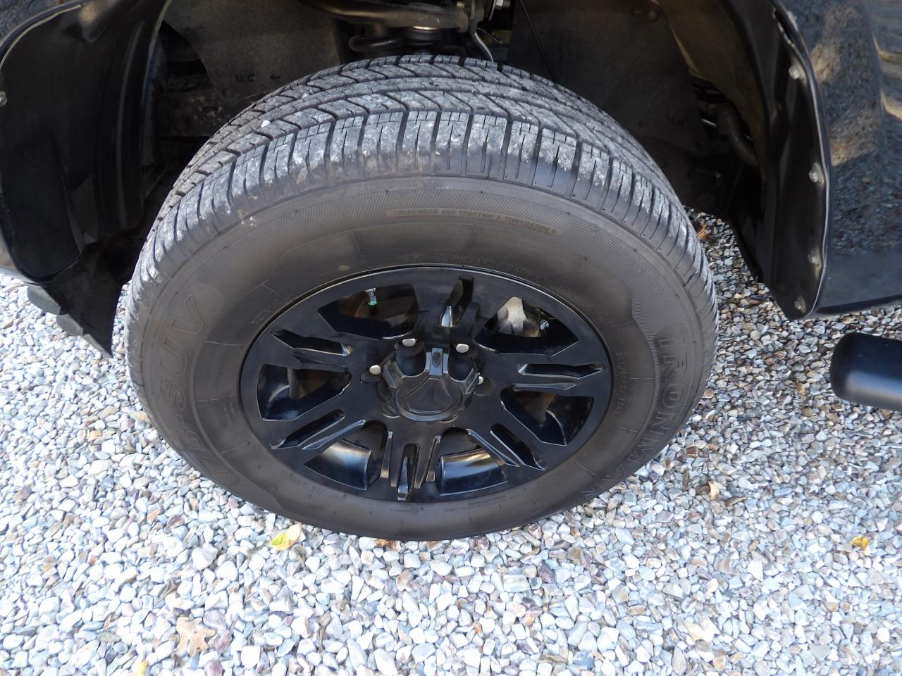 Toyota Tacoma 2WD SR Double Cab 5' Bed I4 AT (Natl) 2021