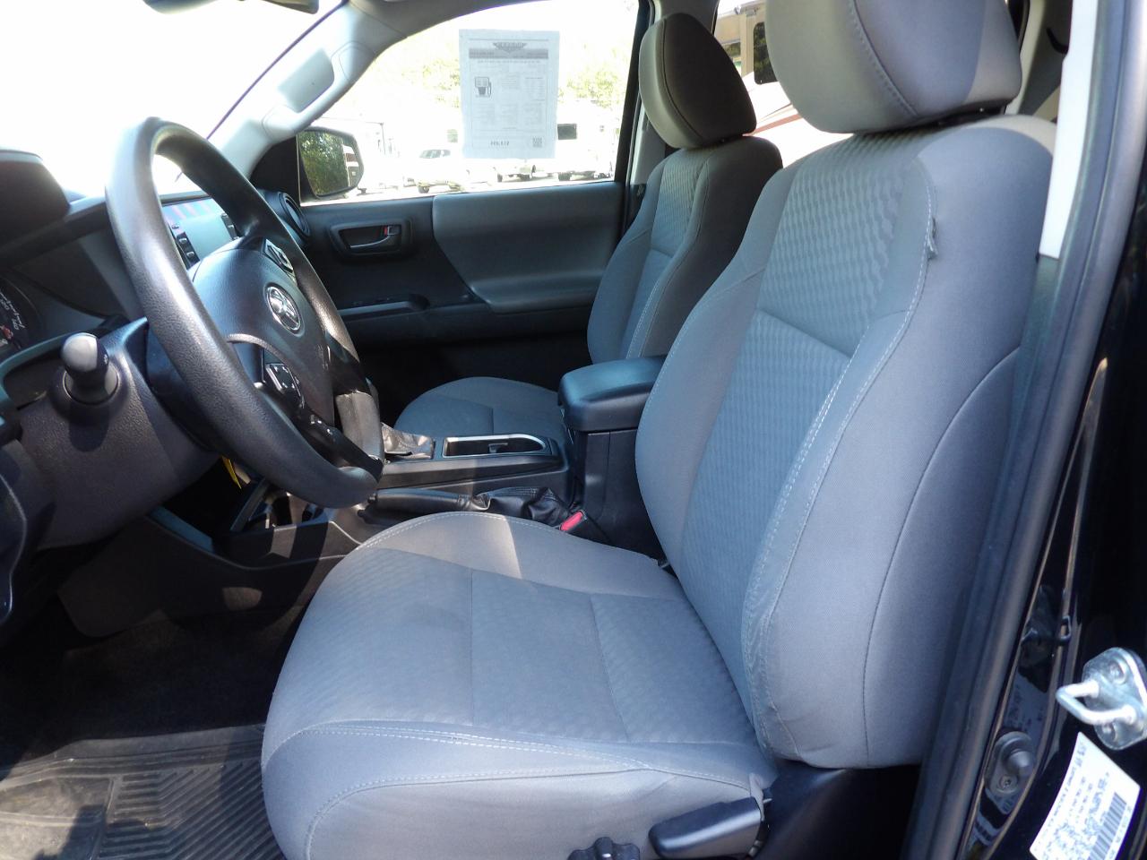 Toyota Tacoma 2WD SR Double Cab 5' Bed I4 AT (Natl) 2021