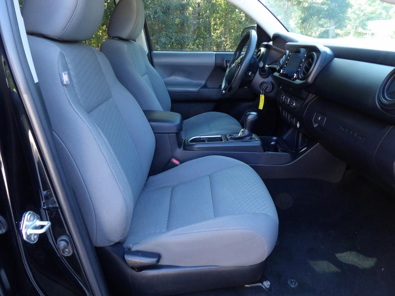 Toyota Tacoma 2WD SR Double Cab 5' Bed I4 AT (Natl) 2021
