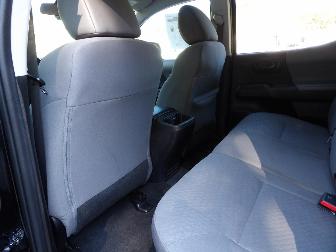 Toyota Tacoma 2WD SR Double Cab 5' Bed I4 AT (Natl) 2021