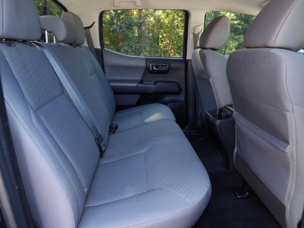 Toyota Tacoma 2WD SR Double Cab 5' Bed I4 AT (Natl) 2021