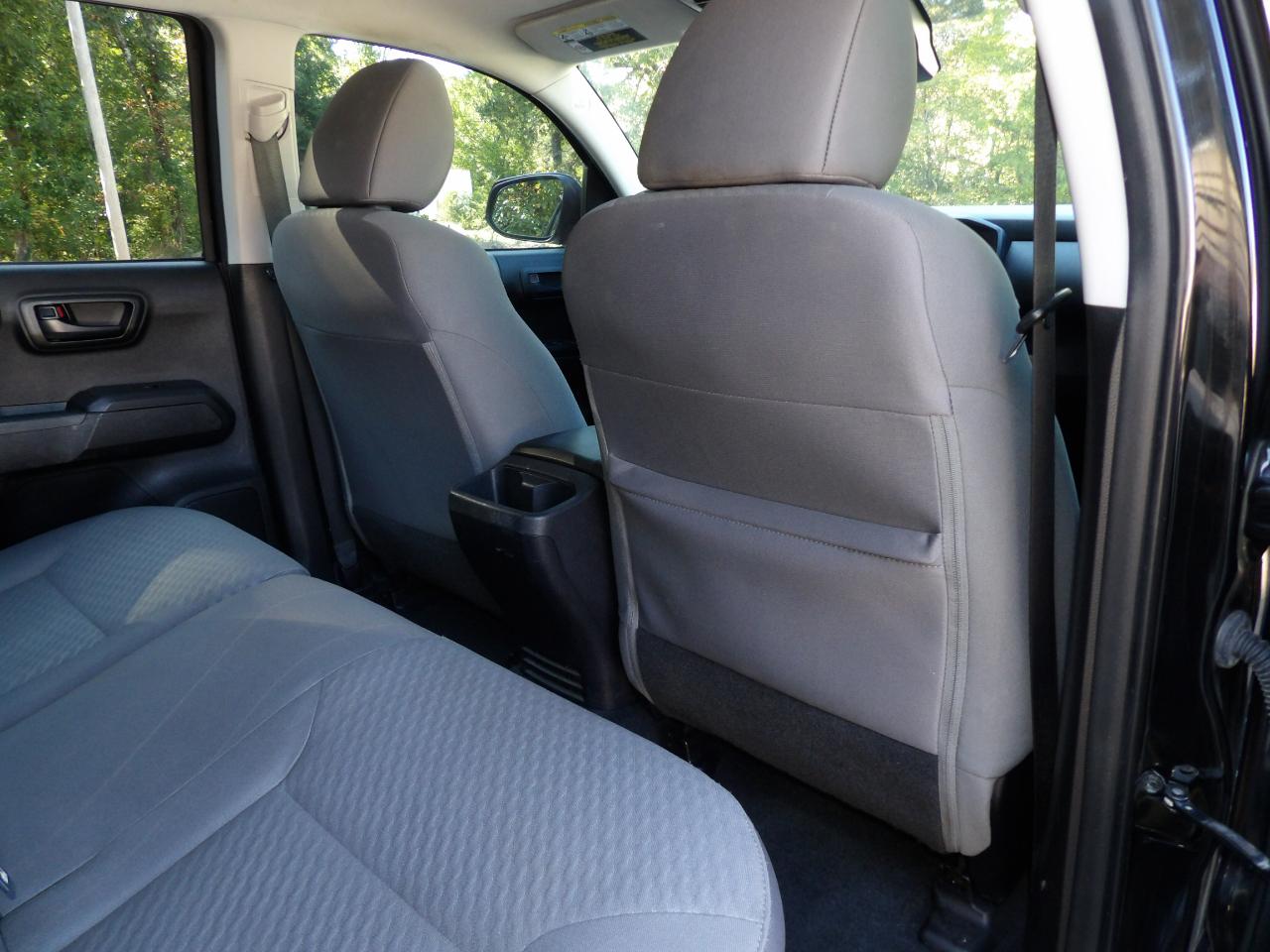 Toyota Tacoma 2WD SR Double Cab 5' Bed I4 AT (Natl) 2021