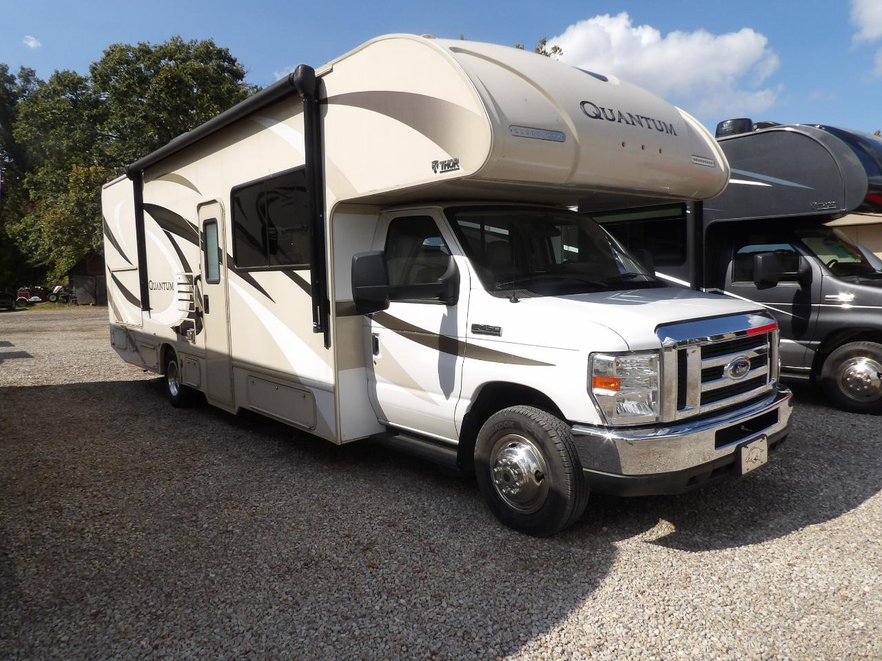 Thor Motor Coach Quantum  2018