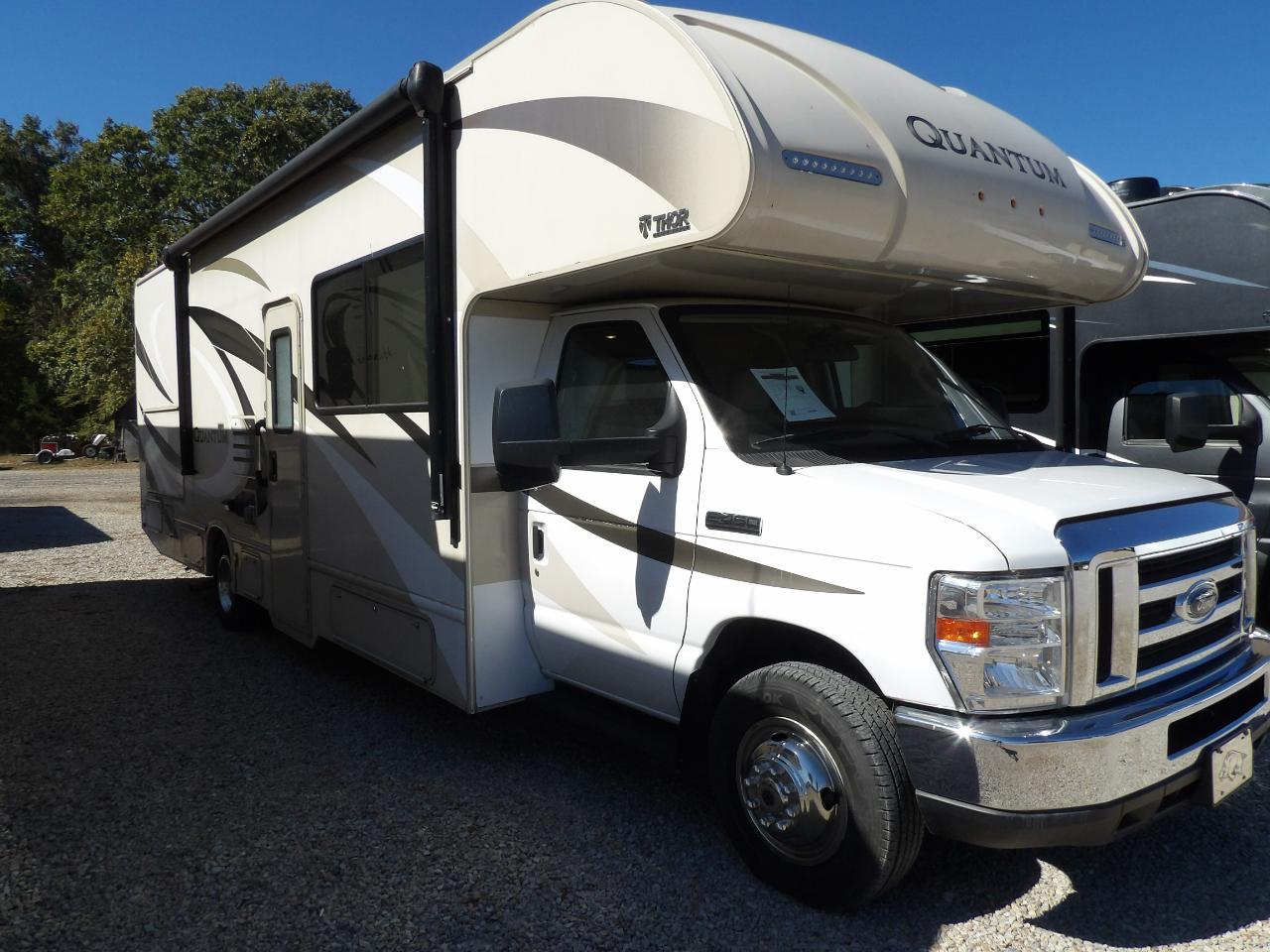 Thor Motor Coach Quantum  2018