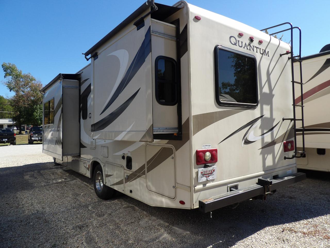 Thor Motor Coach Quantum  2018