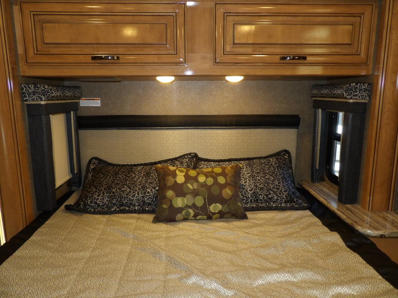 Thor Motor Coach Quantum  2018