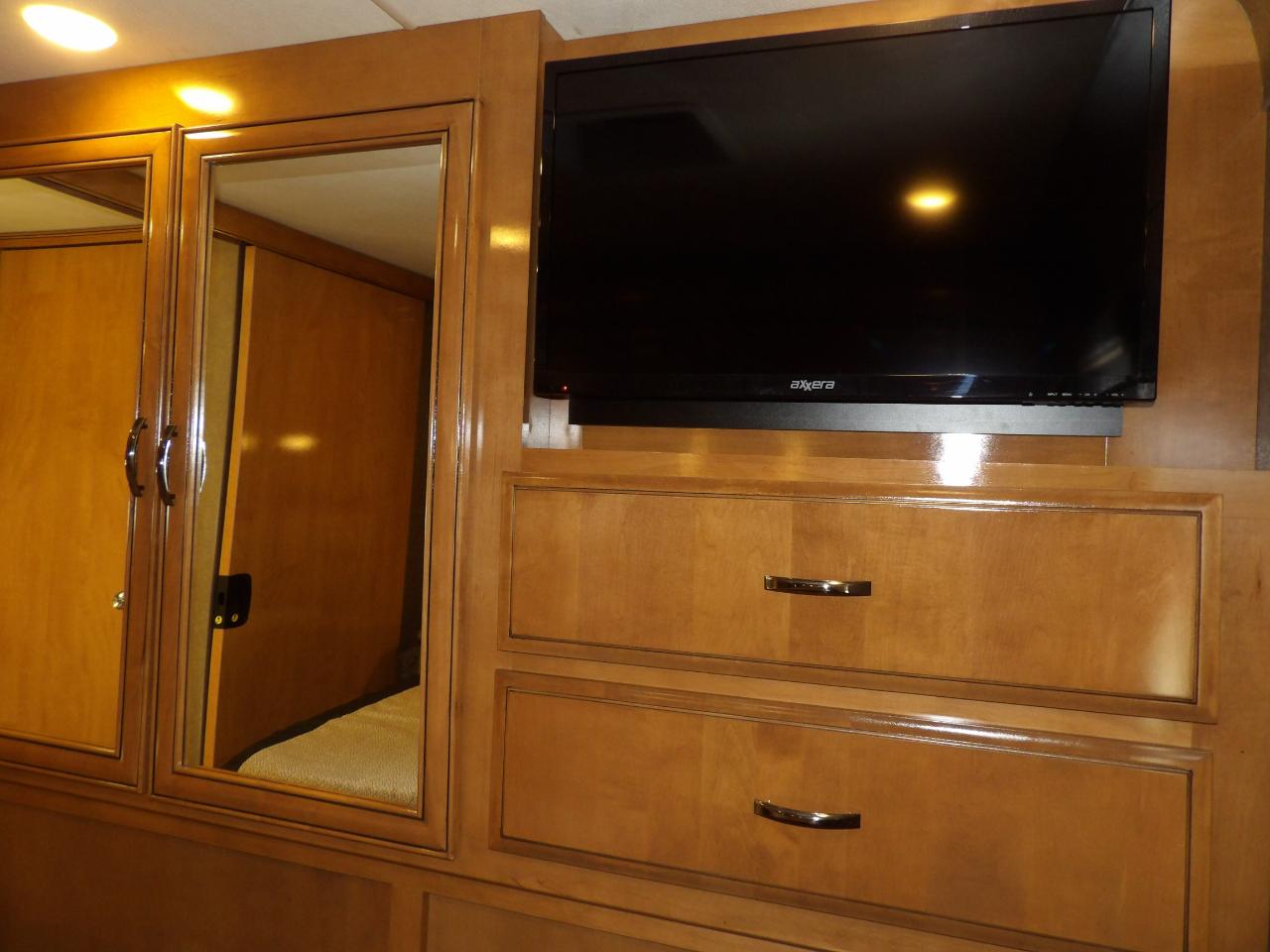 Thor Motor Coach Quantum  2018