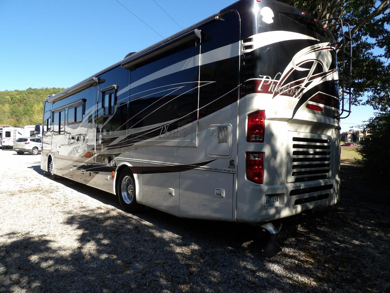 Tiffin Motorhomes Phaeton  2009
