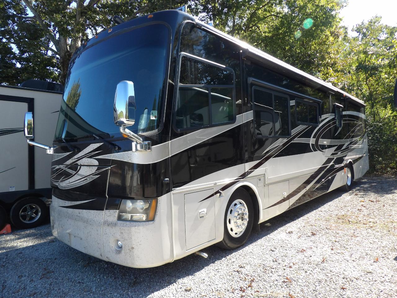 Tiffin Motorhomes Phaeton  2009