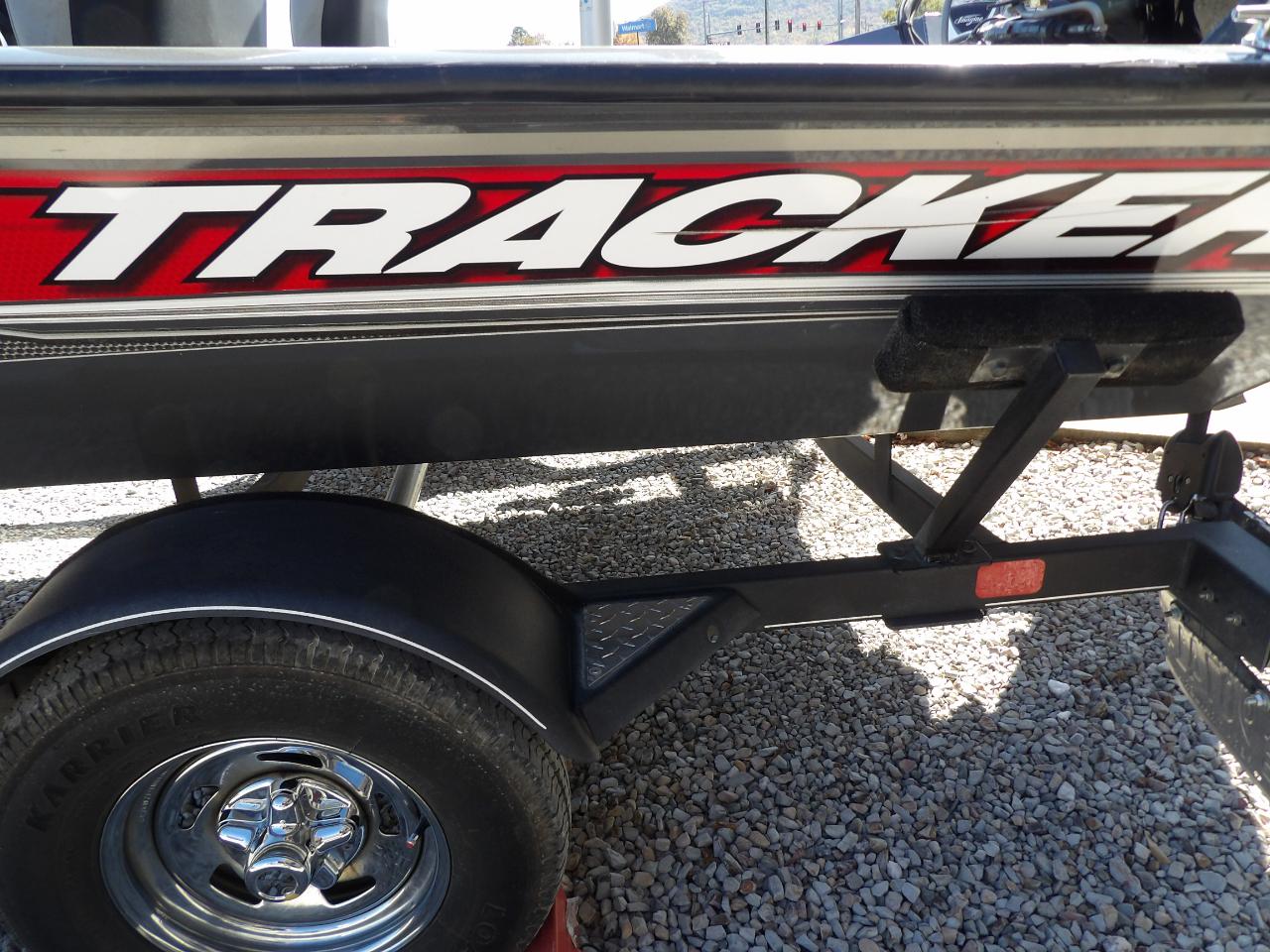 Tracker Bass Pro Team 175 TF  2017