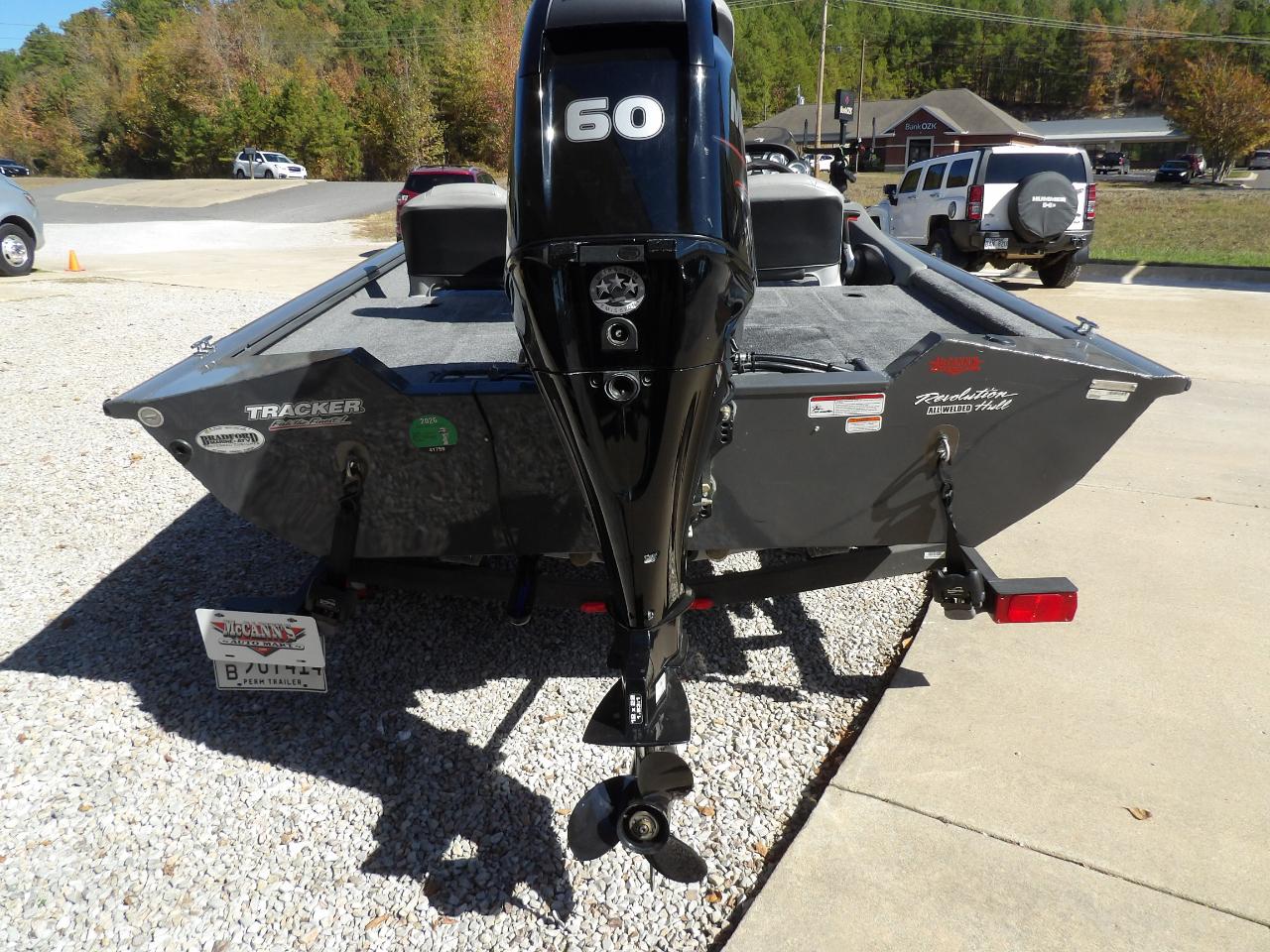 Tracker Bass Pro Team 175 TF  2017