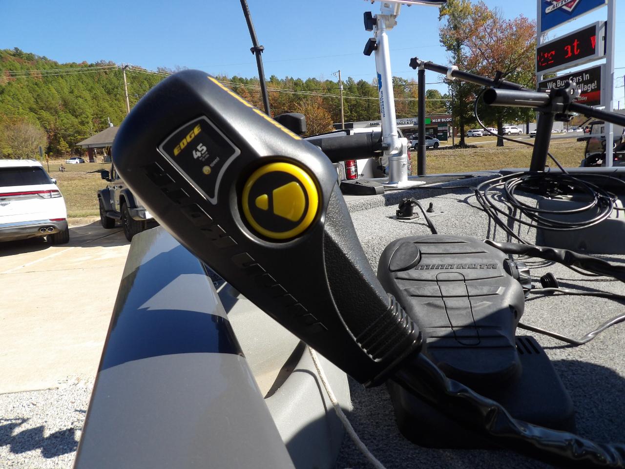 Tracker Bass Pro Team 175 TF  2017