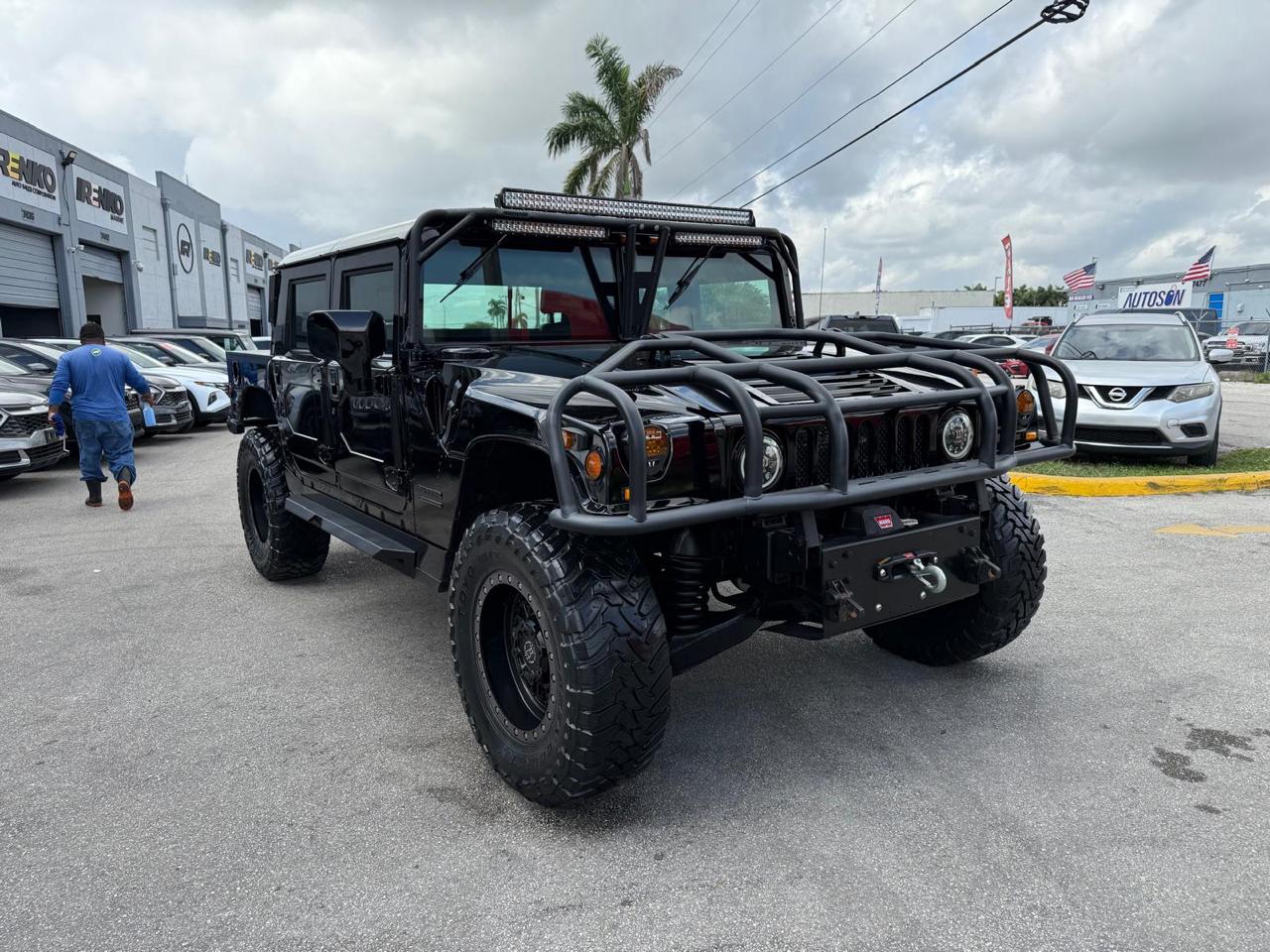 AM General Hummer 4-Passenger Hard Top 2000