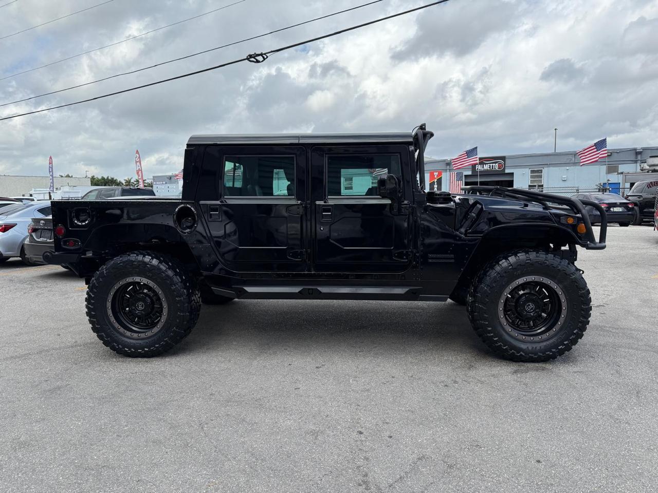 AM General Hummer 4-Passenger Hard Top 2000