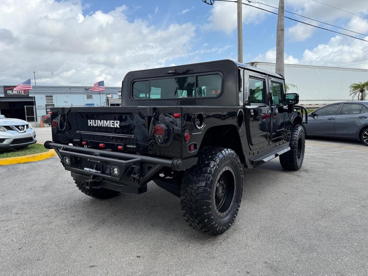 AM General Hummer 4-Passenger Hard Top 2000