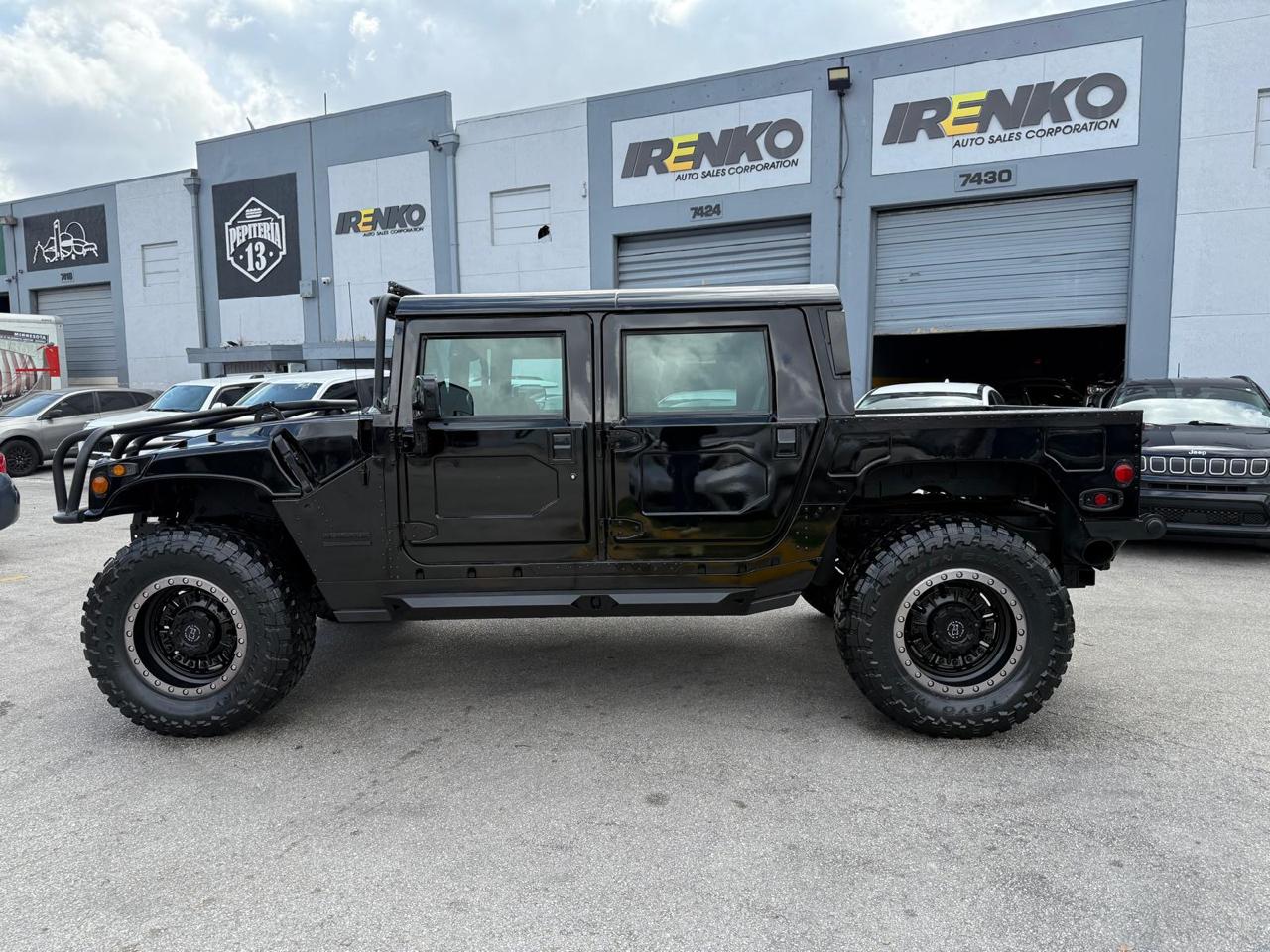 AM General Hummer 4-Passenger Hard Top 2000