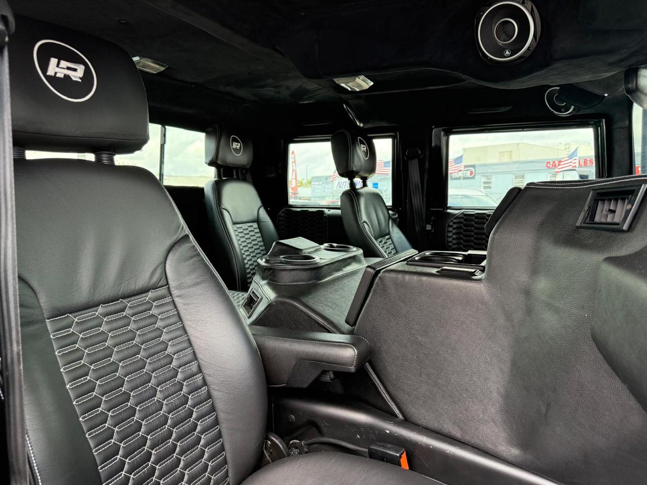 AM General Hummer 4-Passenger Hard Top 2000