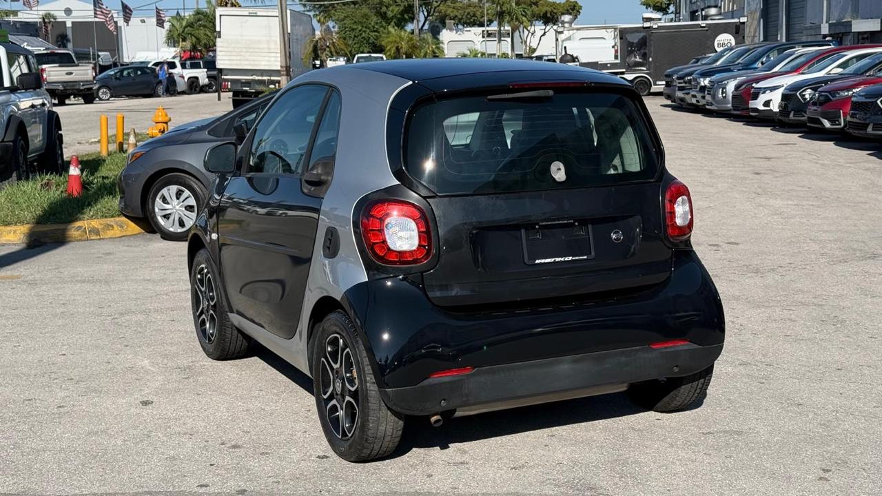Smart Fortwo 2dr Cpe Passion 2016