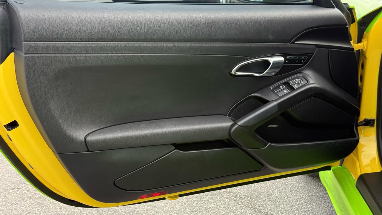 Porsche 718 Cayman Coupe 2018