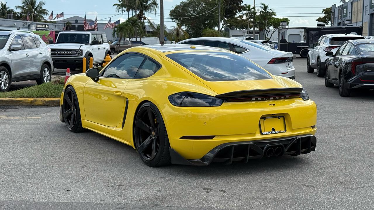 Porsche 718 Cayman Coupe 2018